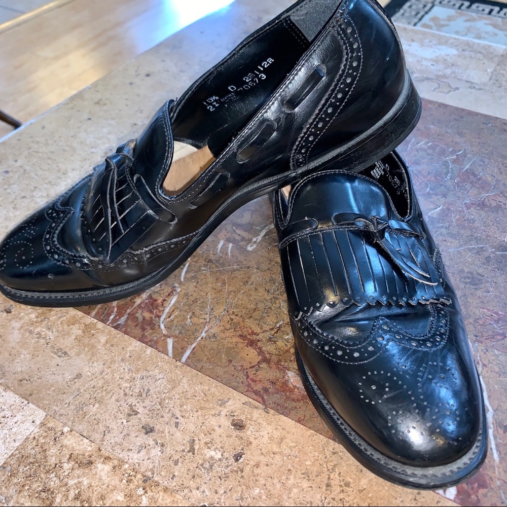 Men’s SZ 10.5  D NUNN BUSH Tassel Black Loafers